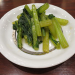 名古屋コーチン 堀江 - お通しの野沢菜漬けはお替りOK
