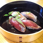 陸女鮨 - 鯵と赤身のづけ。