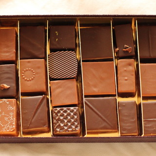 ショコラティエ なかたに