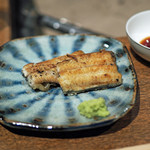 柳家 - 長良川の天然鰻の白焼き