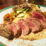 プールトワ - ランチコース 1820円 の希少部位、牛イチボ肉のステーキ