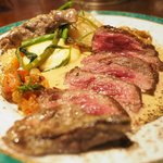 プールトワ - ランチコース 1820円 の希少部位、牛イチボ肉のステーキ