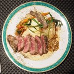 プールトワ - ランチコース 1820円 の希少部位、牛イチボ肉のステーキ