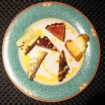 プールトワ - ランチコース 1820円 のデザート6種盛り合わせ