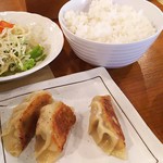 KIDOYA DAINING - 1708_KIDOYA DAINING-喜奴屋- KIIC_餃子セット＠30,000Rp 