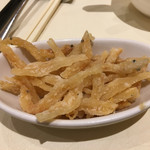 逸東軒 - このシロウオのようなものの揚げ物が美味しい