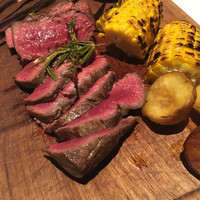 キハチ 青山本店 - お肉は鍋ごとボイルしたとのこと。柔らかくて美味しいです。