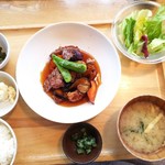 Obon De Gohan - ごろごろ根菜と豚肉の黒酢炒め定食