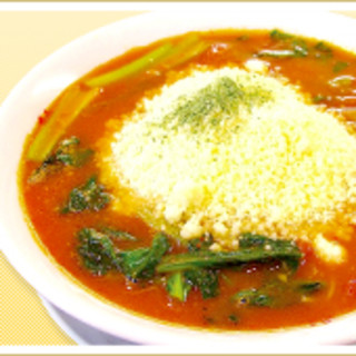 太陽のトマト麺_2