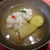 賛否両論 名古屋 - 鱧と冬瓜とズッキーニのお吸い物