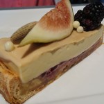 PATISSERIE ASAKO IWAYANAGI - カモミールのクレーム