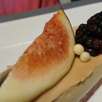 PATISSERIE ASAKO IWAYANAGI - カモミールのクレーム