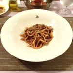 Giglio - パスタ+前菜 1365円 の岩手産短角牛腿肉を赤ワインで煮込んだソース ポロネーニャ風 シエナ伝統パスタ "イ・ピーチ"