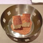 Giglio - パスタ+前菜+デザート 1680円 の自家製パン