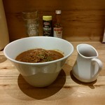 自家製ミートソースLサイズ 税抜990円(税込1060円)