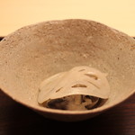 木山 - ●岩牡蠣の葛粉焼き 冬瓜 レンコン