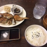 おいしCAFE 餃子居酒屋 - 