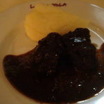 ラ・ベットラ・ダ・オチアイ - 牛ほほ肉の赤ワイン煮