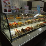 白十字　宮内店 - ショウケース