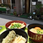 須崎食料品店 - ３丼？？いえいえ＾＾；娘ら2人の分も入ってます＾＾