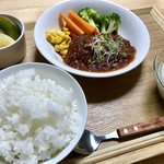 要町 あさやけ子ども食堂 - ハンバーグと冷製スープ