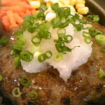 紅矢 下高井戸店 - 和風ハンバーグ、アップ