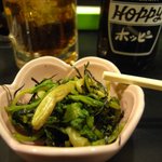 扇家 - お通しと黒ホッピー