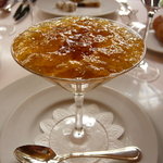 人参のムース、うにとコンソメのジュレ