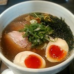 ばっは - 【あっさり醤油らぁ麺 + 煮玉子】￥700 + ￥150