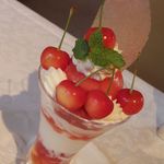 資生堂パーラー - 山形県 岡田果樹園産 佐藤錦のパフェ