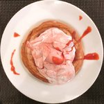 アトリエコータ - 苺のスフレパンケーキ 1200円