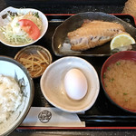 刺身屋新太郎 魚庵 - 赤魚のくんせい干し 税込¥830