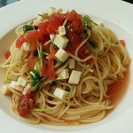 タントタベテ - 【ランチ】モッツアレラ＆フレッシュトマトの冷製パスタ大盛り