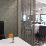 レフェルヴェソンス - 半個室に飾られた生花（2011.2月）