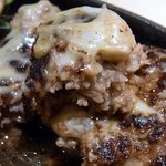 ワインちゃん 瓦・町・路・地 - 一口食べると、虜になっちゃいますよ。 こんなに美味しいハンバーグは久々に食べました。