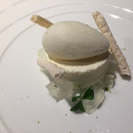 Gaucher - デザート
      レモンチーズケーキ