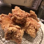 炭火やきとり 伝兵衛 - 唐揚げ（普通盛り）