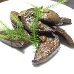 かたつむり - 猪のレバー、バターソテー