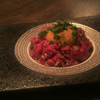 鉄板焼きgrow 上野店 - 赤身ユッケ 1,300円