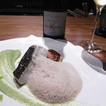 リョウリヤ ステファン パンテル - スズキと白ボトル