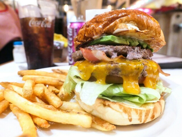 グレートグリーディーバーガー (1,800円)
