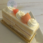 ベベ ドゥ ラ パティスリー ユウ ササゲ - 桃のショートケーキ４７０円