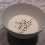 フレンチ串揚げ BEIGNET - ジャガイモの冷製スープ　サマートリュフ