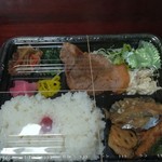 Santarou - 500円の日替わり弁当、豚ロースステーキ