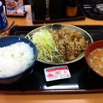 Yoshinoya - 豚生姜焼定食（豚汁に変更）600円