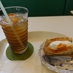 節知 - シフォンボートと南高梅ソーダ