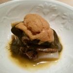 蓮 - 雲丹　鮑と肝ソース　芋茎