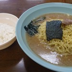 ラーメンショップ - ラーメン(超大盛り)510円+220円　半ライス80円