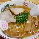 かなくらラーメン - 見た目よかズシッとくる。