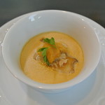 アキヒサ ハンダ - 小樽産雲丹のフラン　雄武産毛ガニ